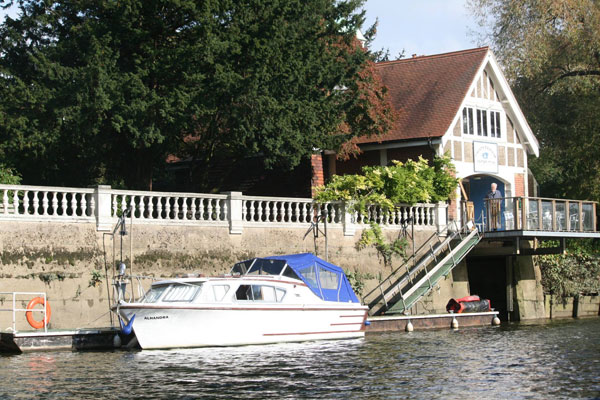 Twickenham Yacht Club